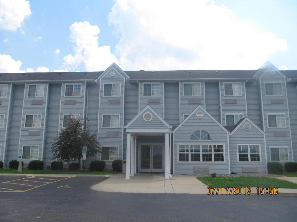 Microtel Inn By Wyndham Champaign Exterior photo